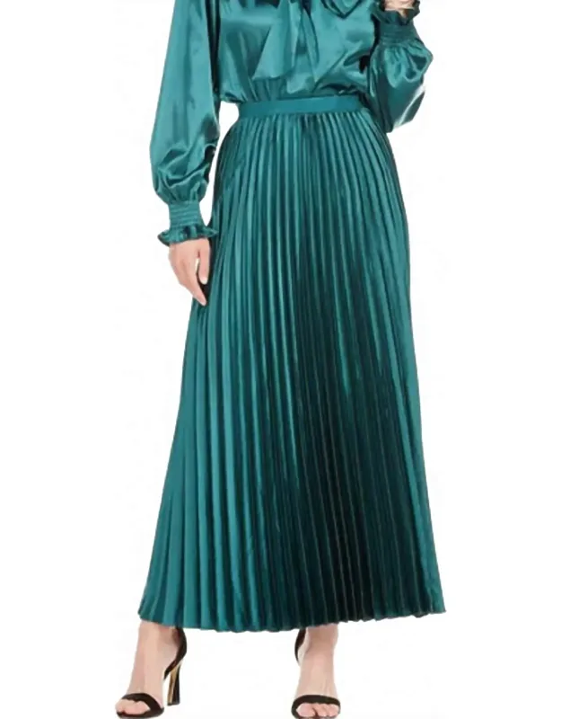 Pleated Long Skirt