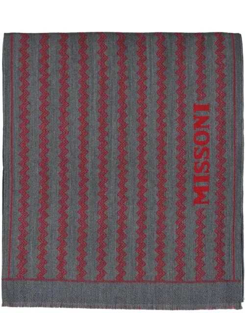 Scarf With Zigzag Pattern And Reversible Design