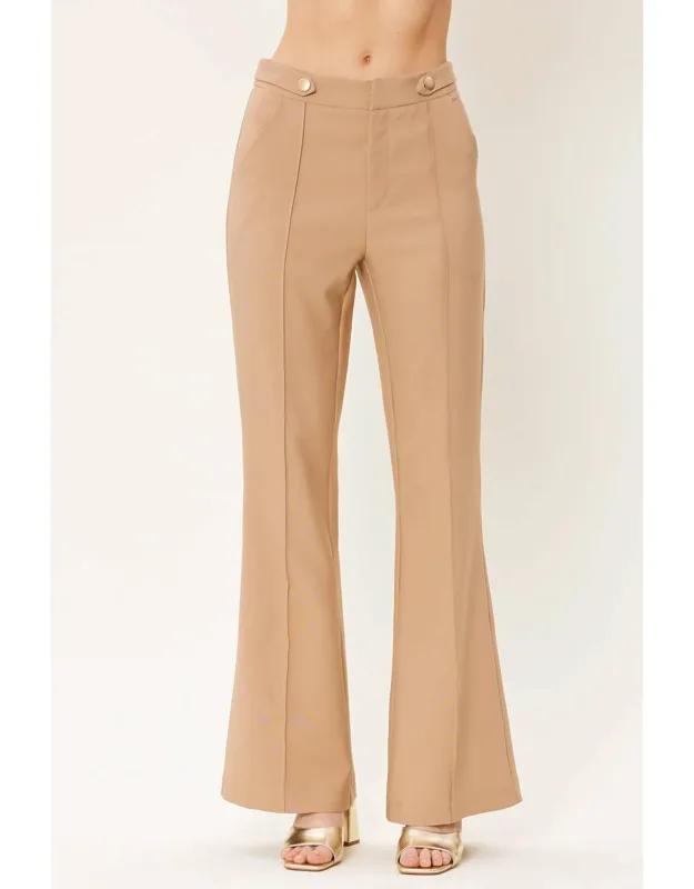 Sandi Pants