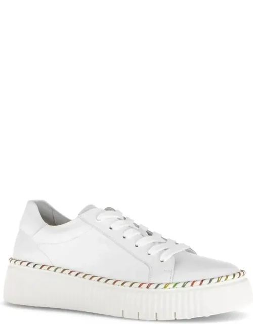 Low-top Sneakers