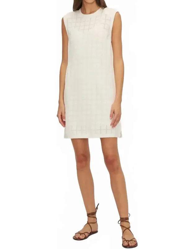 Vesa Dress