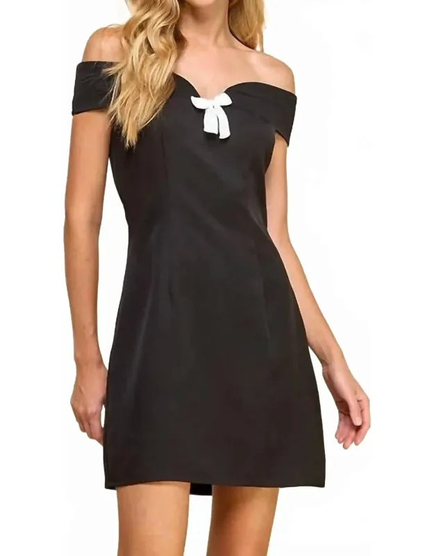 Off The Shoulder Bow Detail Dress