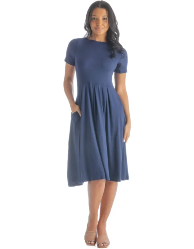 Short Sleeve Boat Neck Pleated Flared Pocket Midi Dress