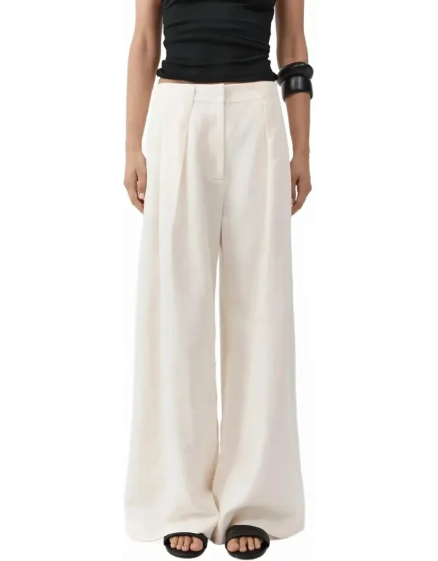 Pleat Loop Pants