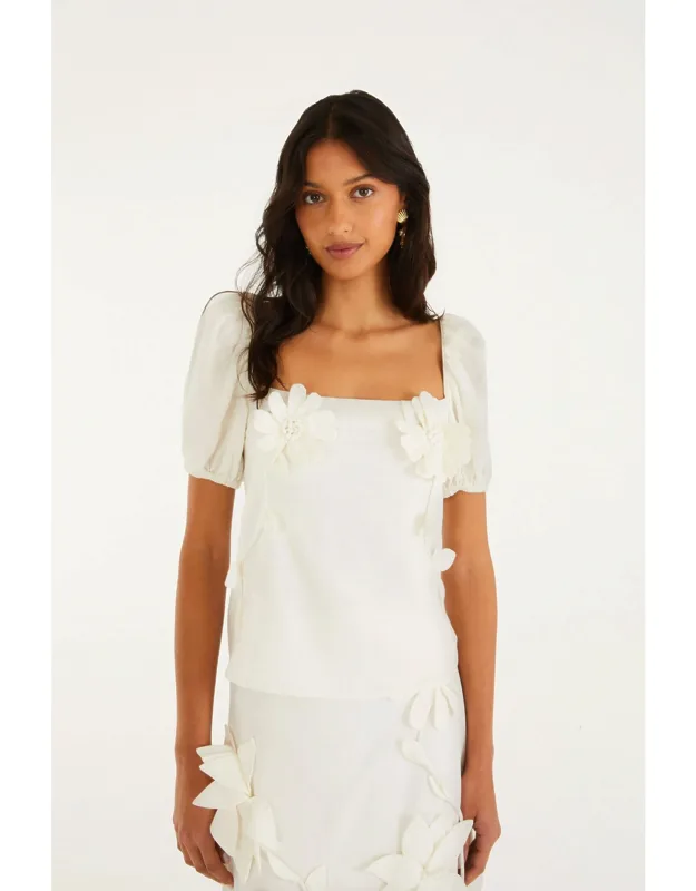 3d Flowers Puff Sleeve Blouse