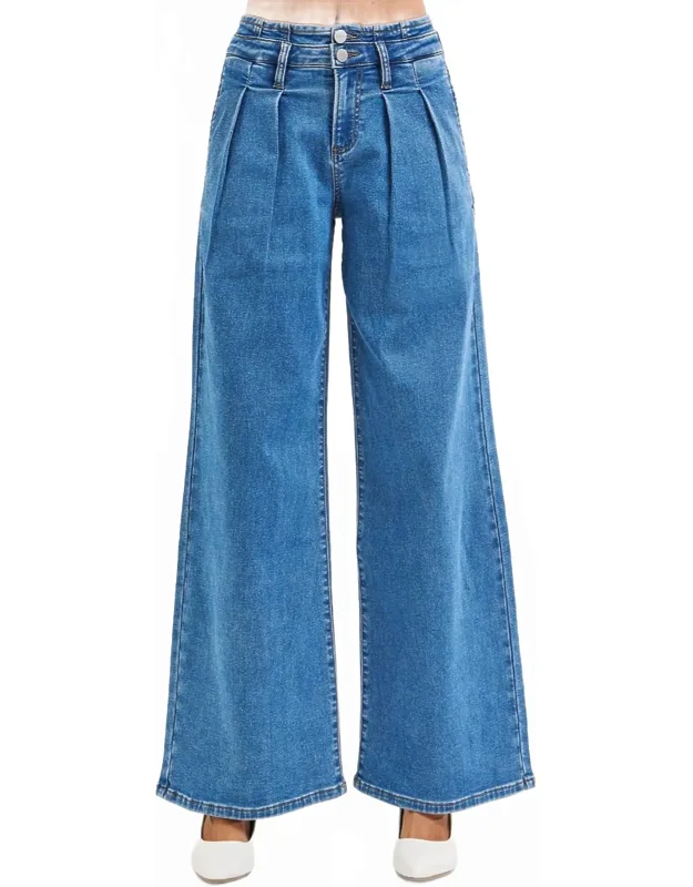 Slouchy Wide Leg Pleated Jeans