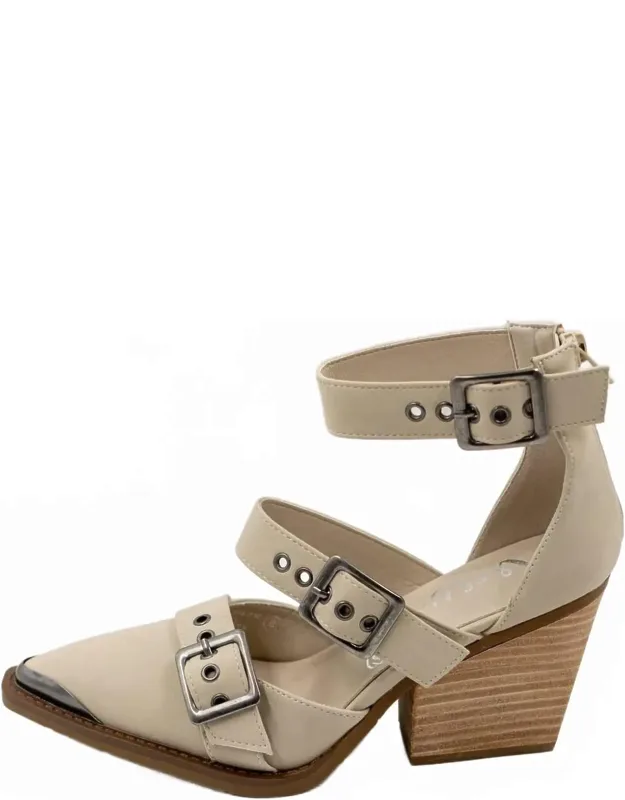 Sandstone Boots