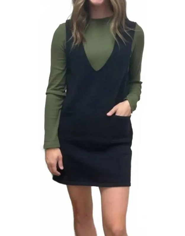 Sleeveless V-neck Sweater Dress