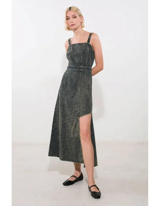 Exotic Breeze Denim Midi Dress