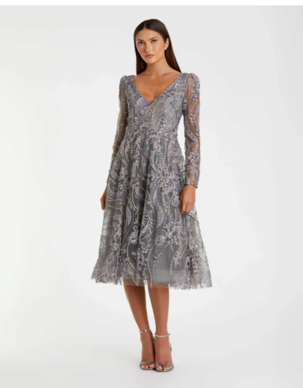 Embroidered Long Sleeve Midi Dress