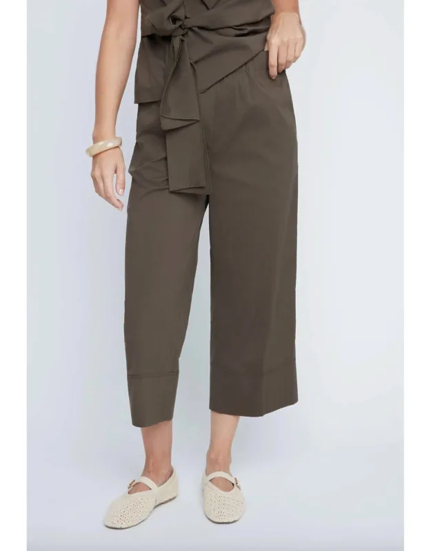 Cropped Wide Leg Pants