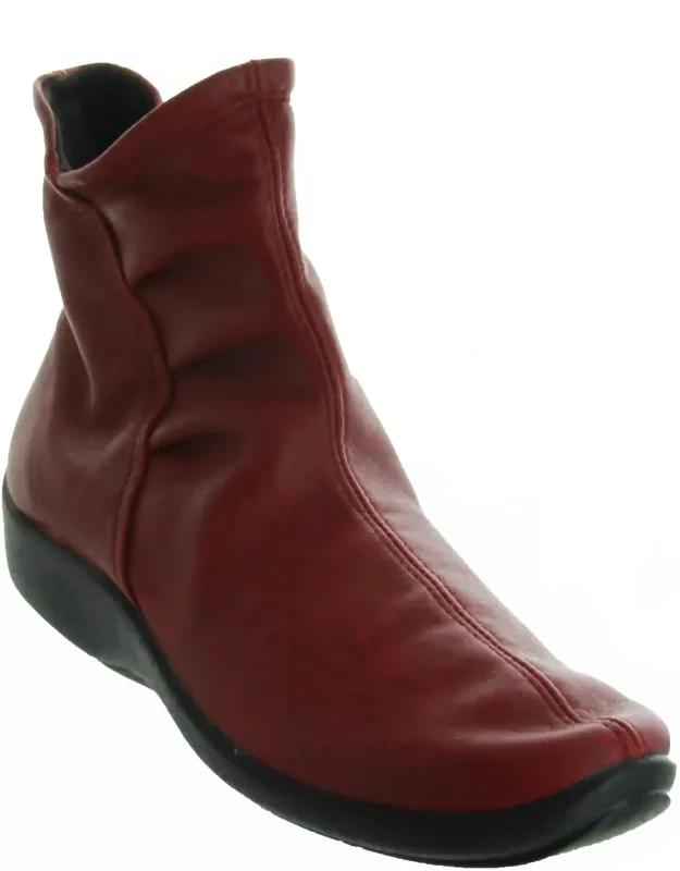 L19 Boots