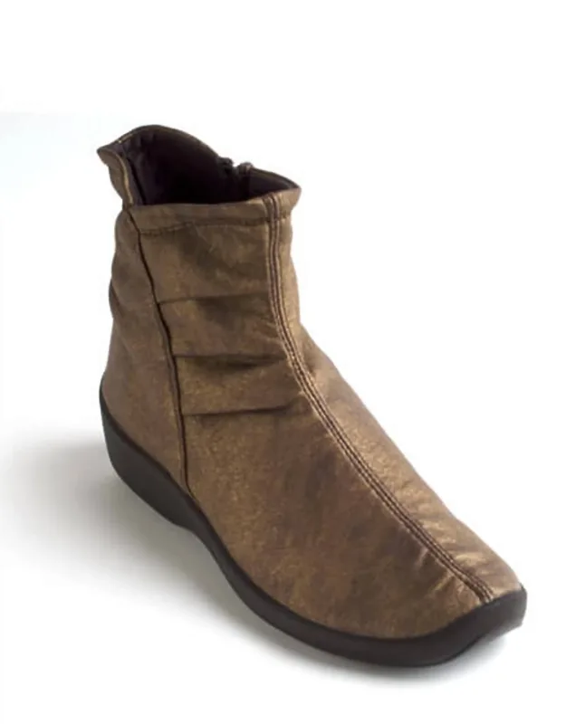 L19 Boots