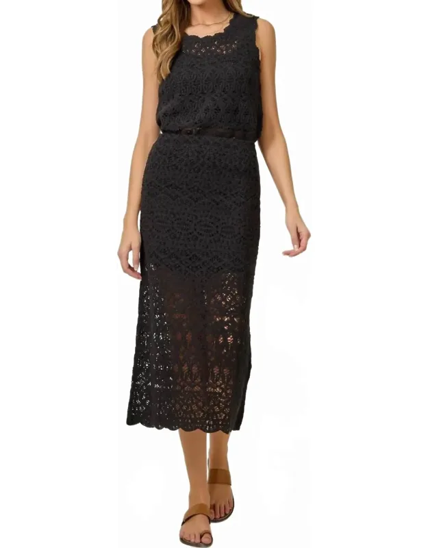 Crochet Scallop Hem Skirt