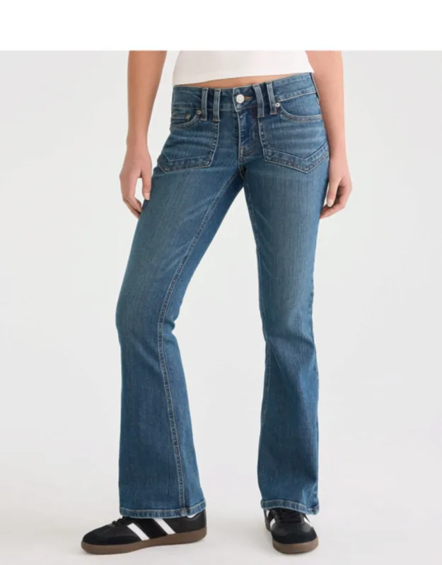 Low-rise Flare Jeans
