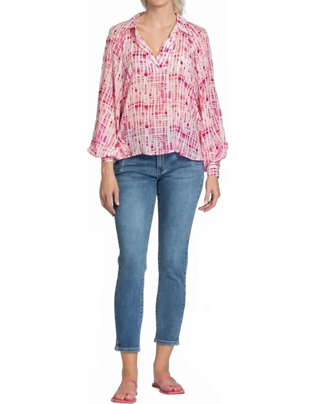 Half-placket Pullover Blouse