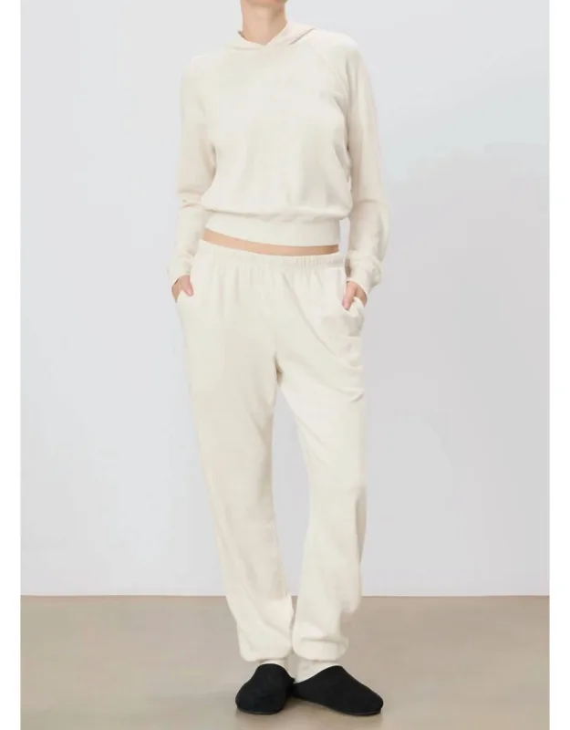 Pocket Sweatpant With Tapered Leg And High-rise Waist