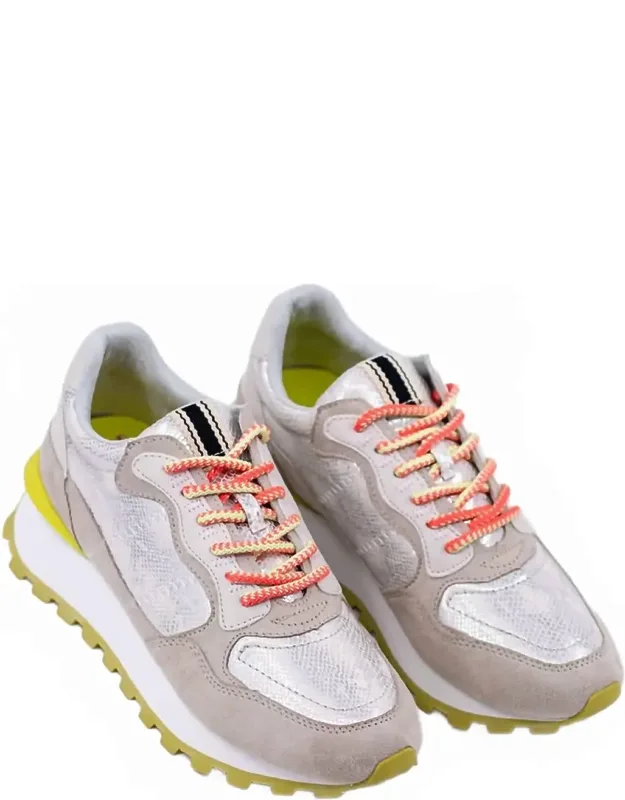 Phoebe Sneakers