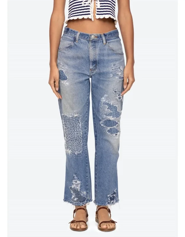 Distressed Mid-rise Jeans