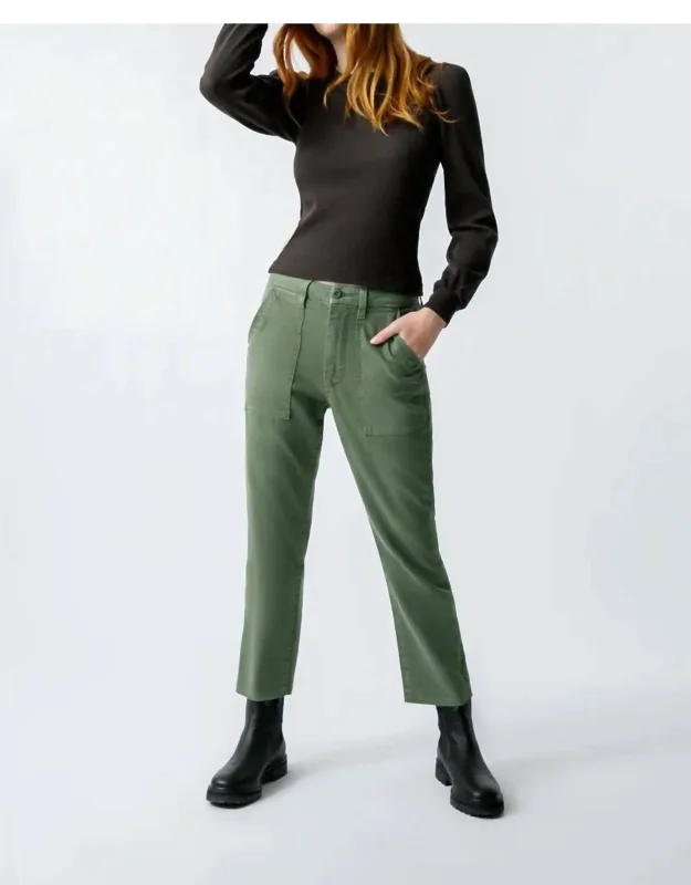 Easy Army Trousers With Cropped Straight Fit And Practical Pockets