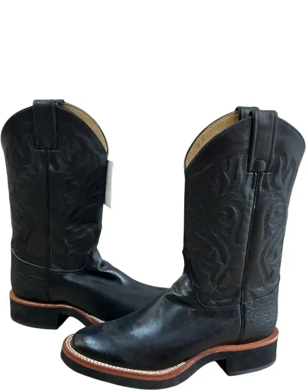 Round Toe Boots