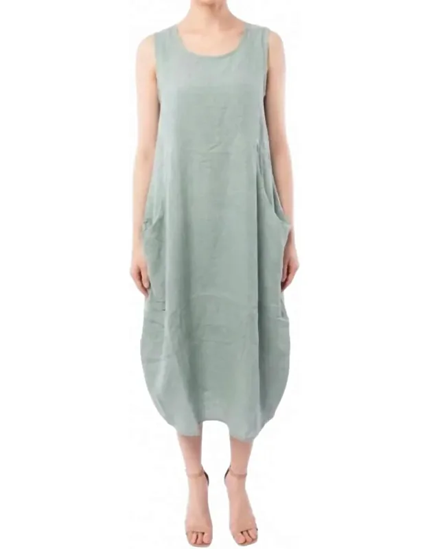 Sleeveless Maxi Dress