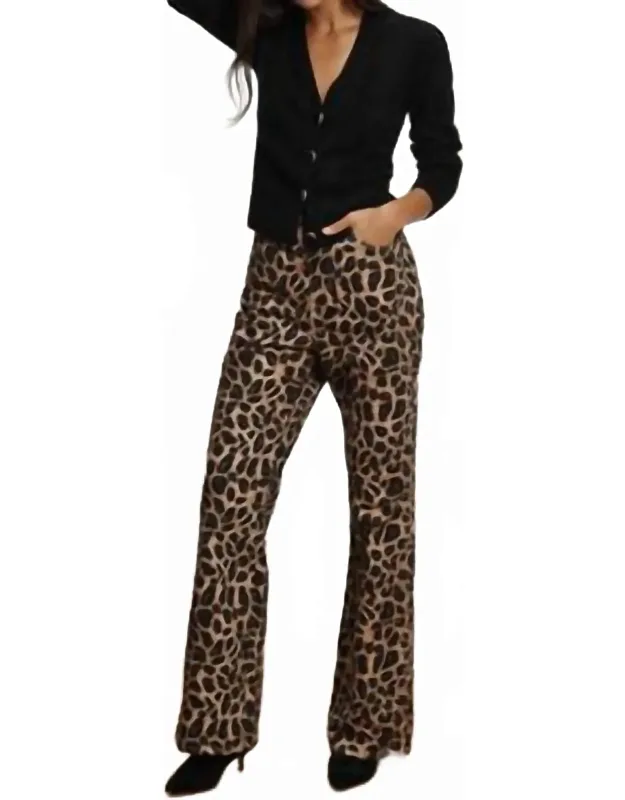Taylor High Rise Wide Leg Jean - Relaxed Fit, Functional Pockets