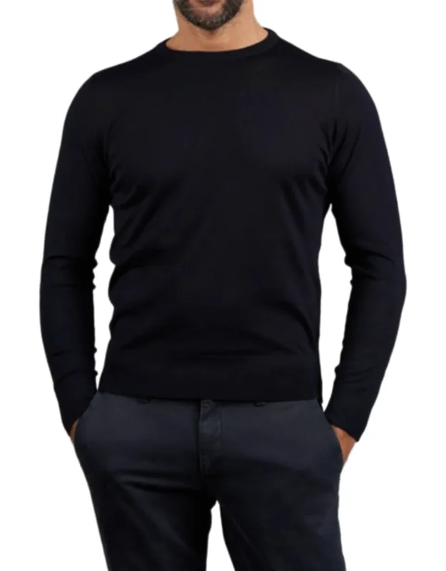 Classic Long-sleeved Knit Sweater