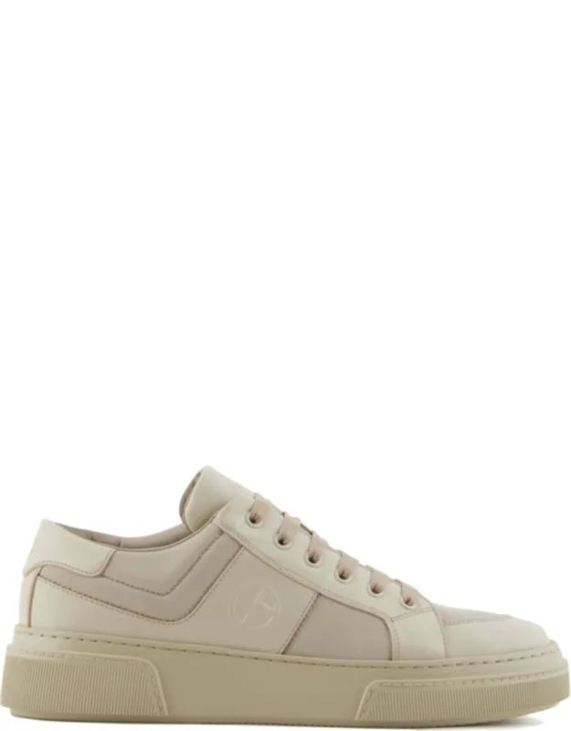 Minimalist Smooth Leather Sneakers