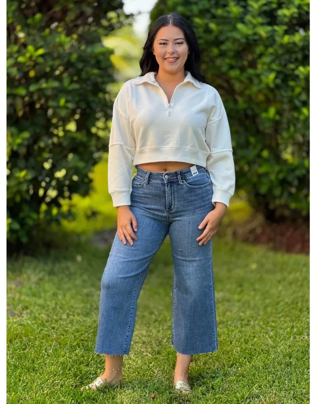 Classically Cropped Raw Hem Jeans