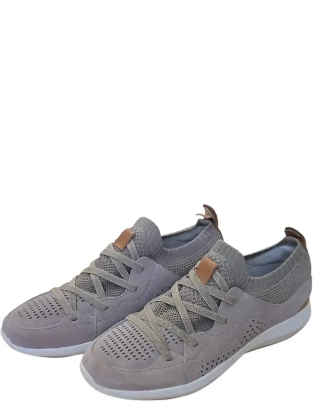 Desire Flow Sneakers