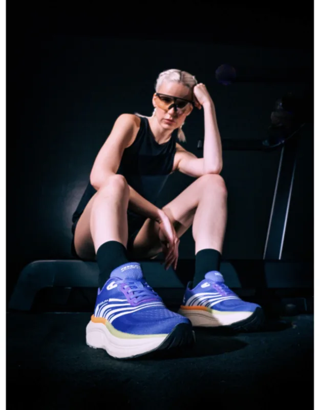 Speed 01 03 Running Sneakers
