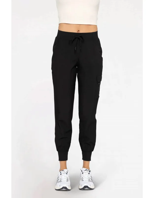 High-waisted Capri Active Joggers With Pockets