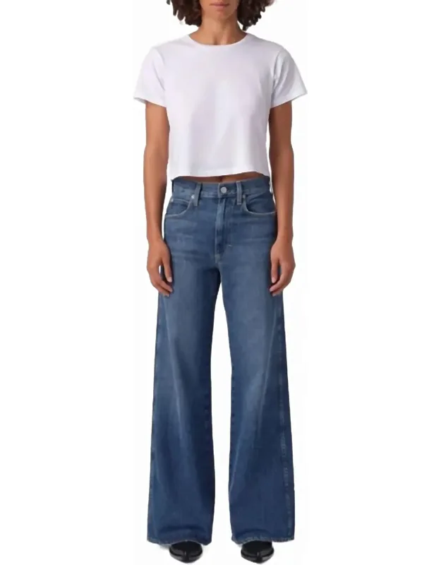 _frida Wide Leg Jeans With High-rise Design And Vintage-inspired Look_