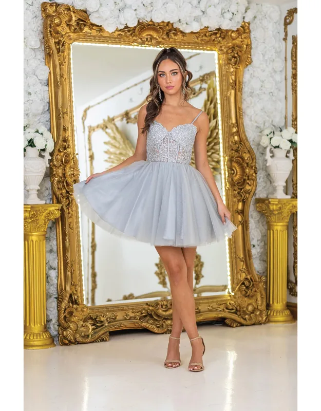 Charming Mini Homecoming Dress With Sequined Bodice And Sweetheart Neckline, Featuring A Flared Tulle Skirt For A Playful And Elegant Look
