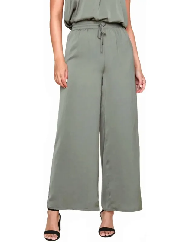 Wide Legged Pants