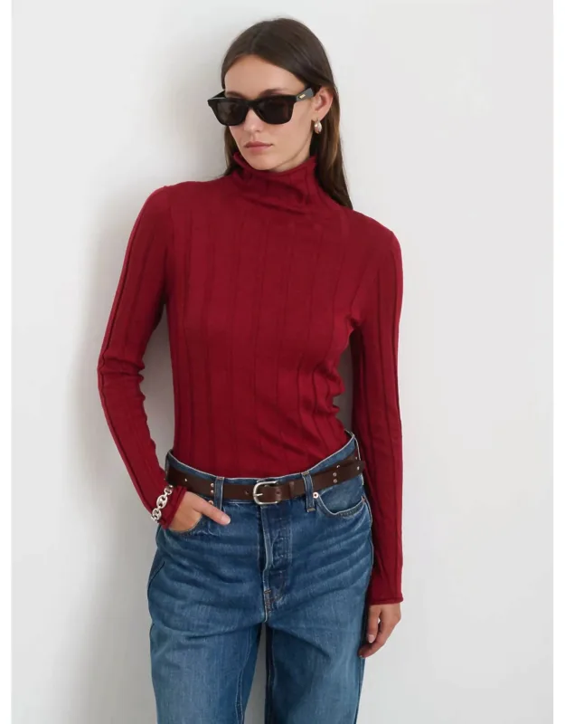 Ribbed Turtleneck Knit Top