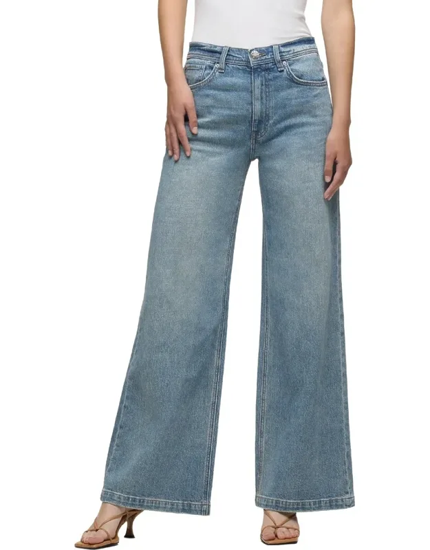 Loose Fit Wide Leg Jeans