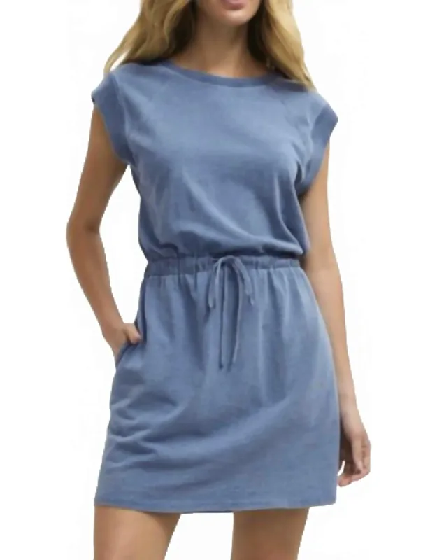 Muscle Knit Midi Dress