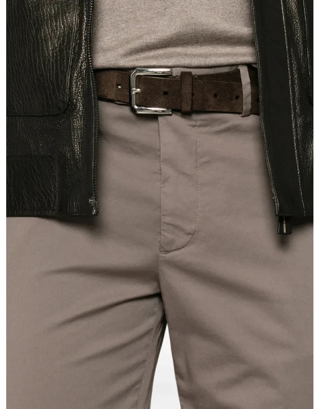 Diagonal-pocket Chinos