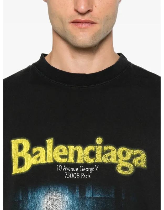 Graphic-print T-shirt