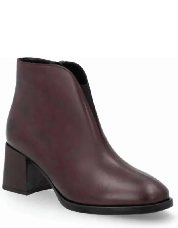 Gwenyth 81 Boots