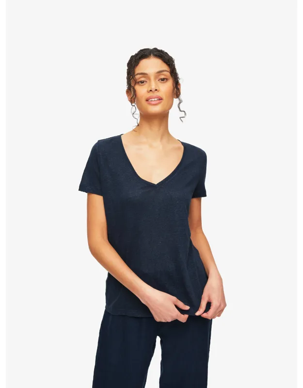 V-neck T-shirt