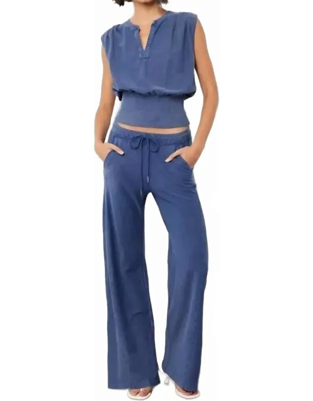 Wide Leg Gusset Pants