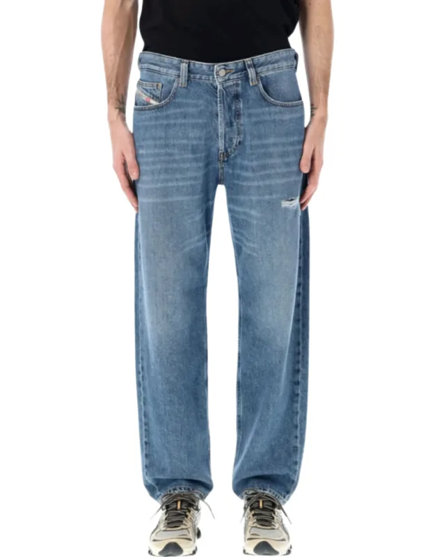 Mid Rise Jeans