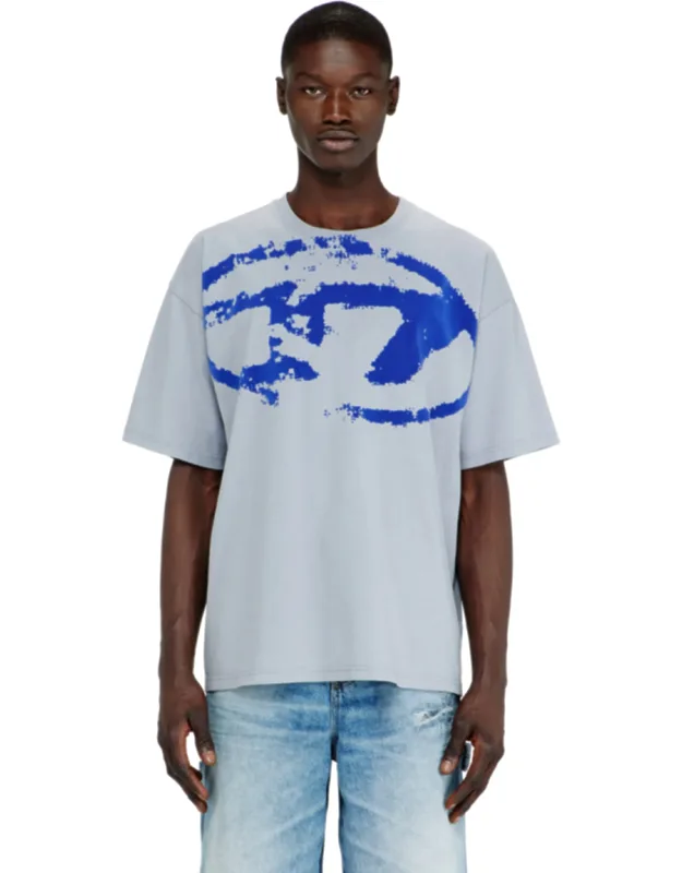 T-shirt With Distressed Flocked Logo