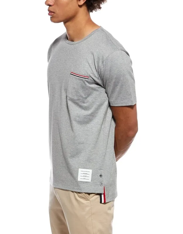 T-shirt With Approximately 28in From Shoulder To Hem And Ribbed Trim