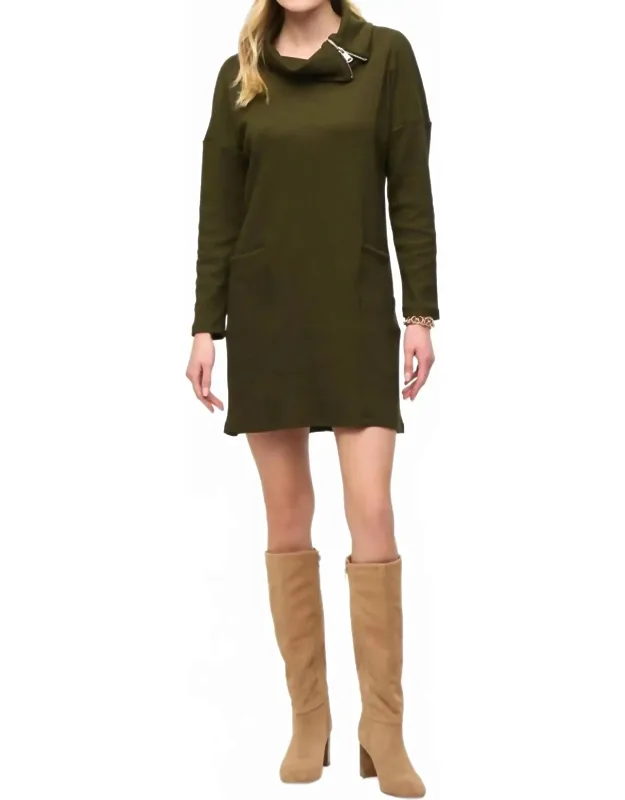 Zipper Collar Cocoon Dress