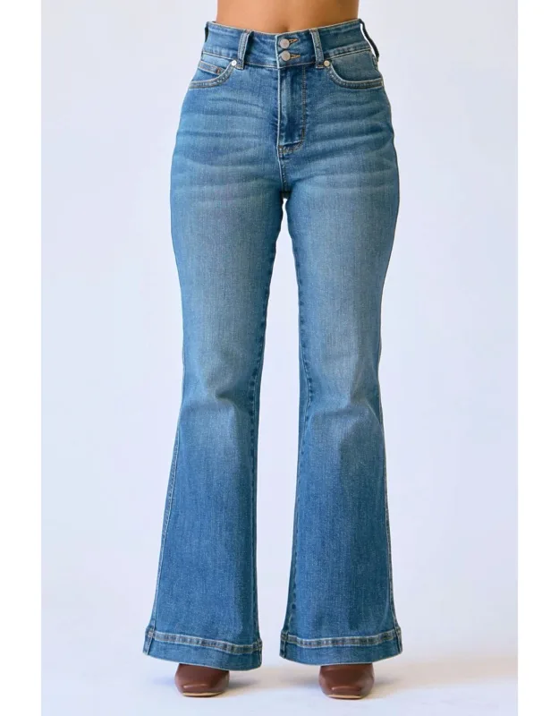 Presley Petite Flare Jeans