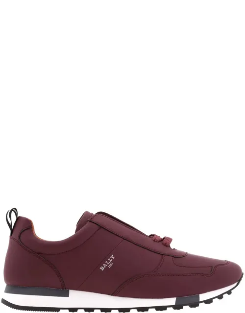 Low-top Sneakers